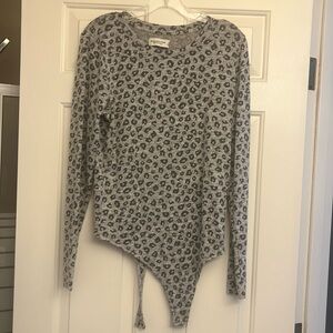 Abercrombie soft AF leopard print bodysuit